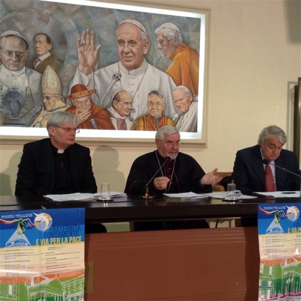 conferenza-stampa-sala-vaticano