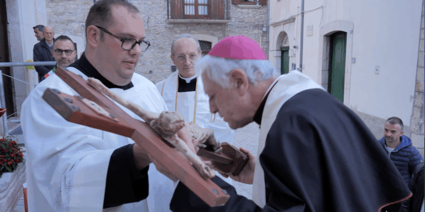 UNA COMUNITÀ IN FESTA PER IL SUO NUOVO PASTORE
