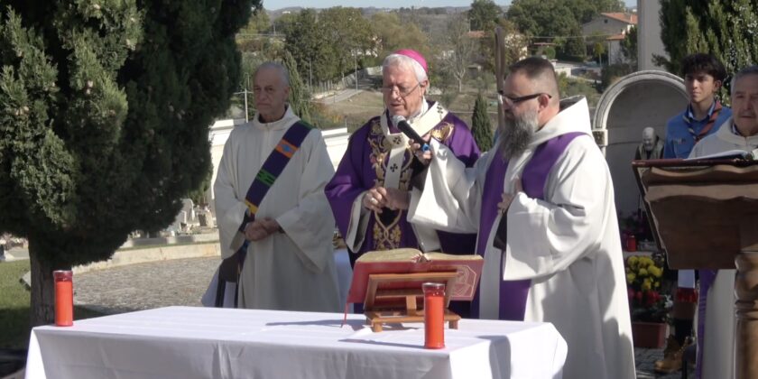 MEMORIA E SPERANZA: LA VITA CONTINUA NELL’ABBRACCIO DI DIO